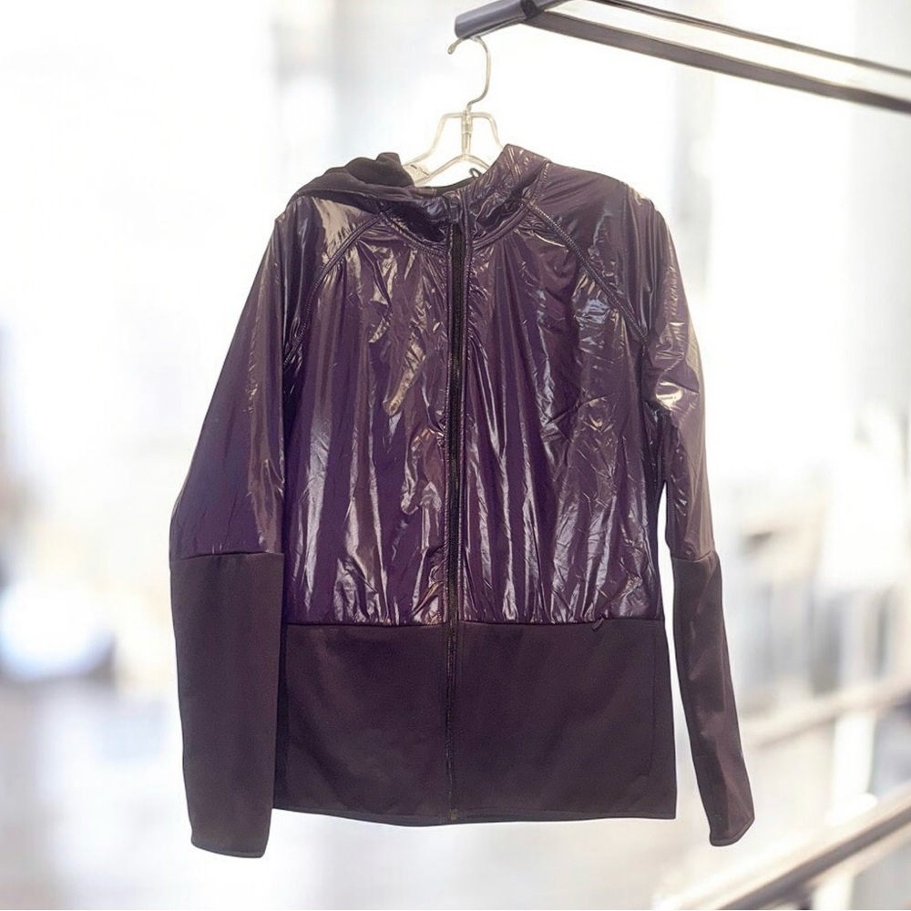 Nike THERMA Fit shiny purple running jacket women’s coat size LARGE